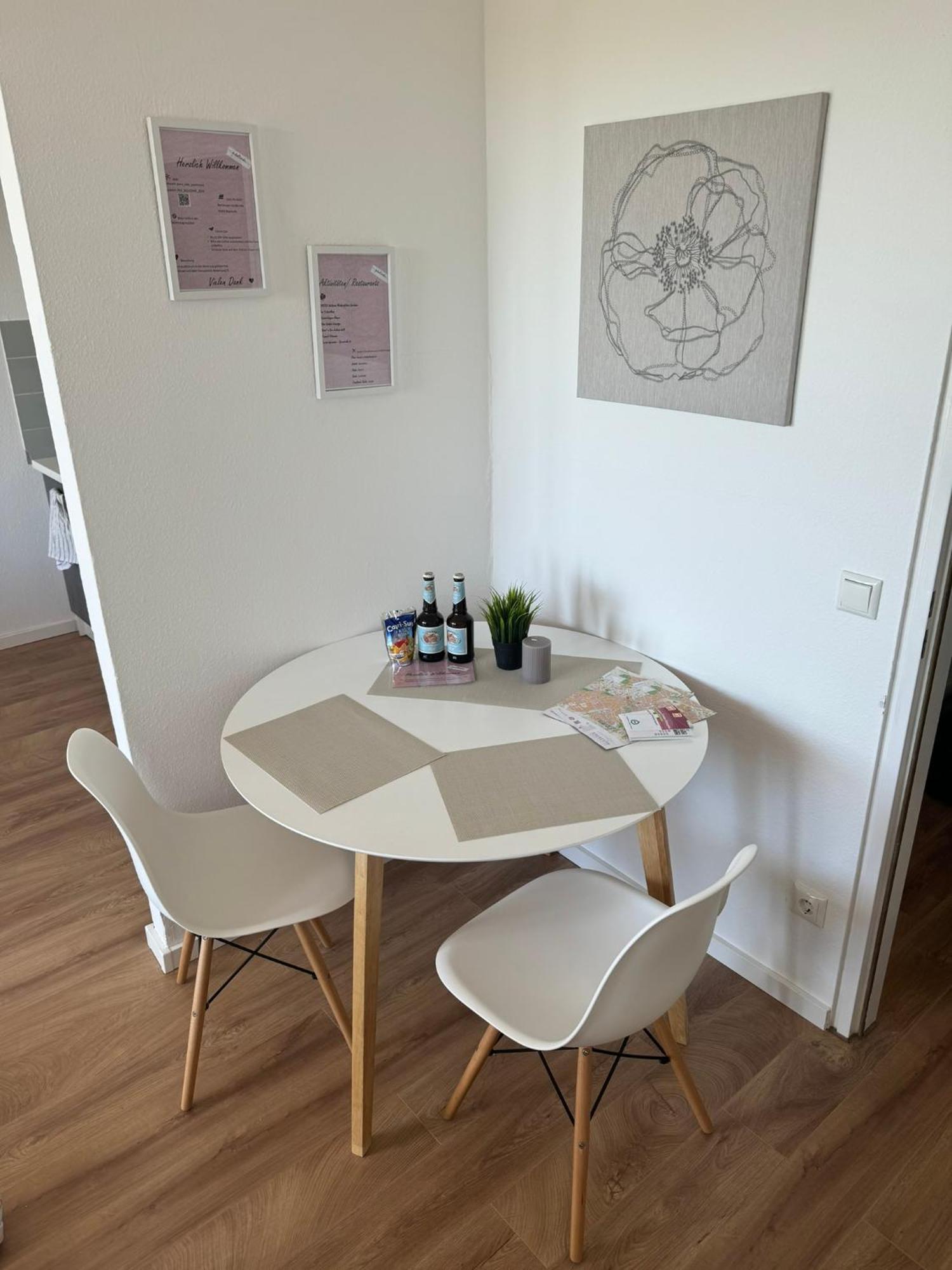 1 Zimmer Wohnung Mit Balkon Und Kueche Bayreuth Luaran gambar