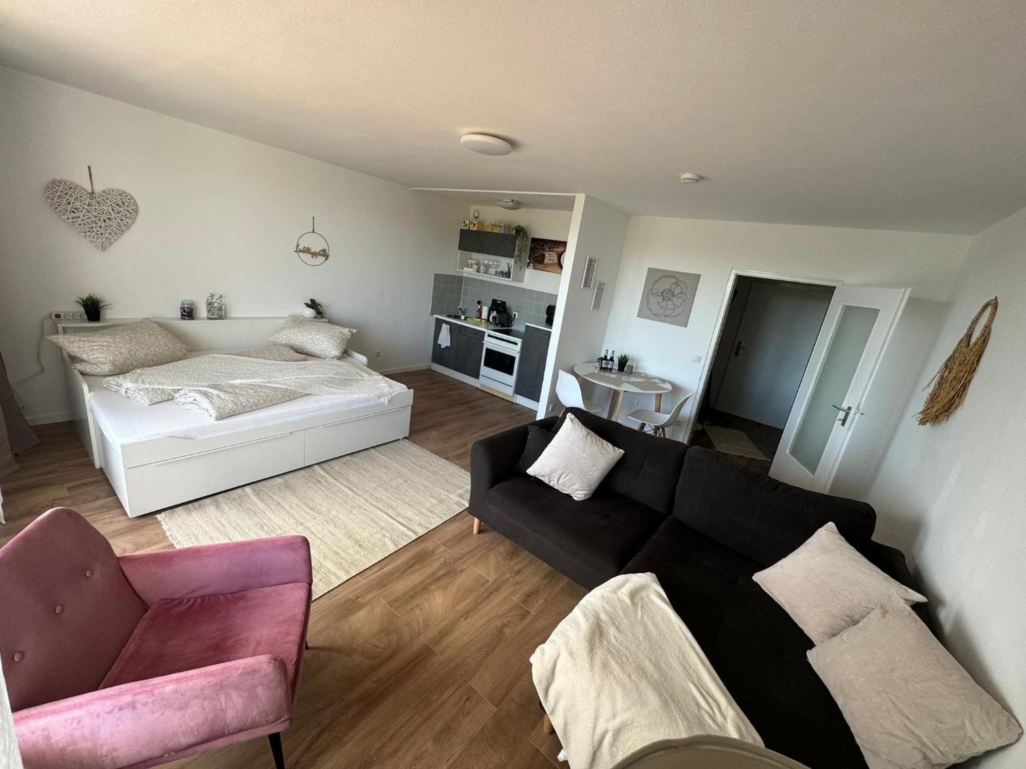 1 Zimmer Wohnung Mit Balkon Und Kueche Bayreuth Luaran gambar